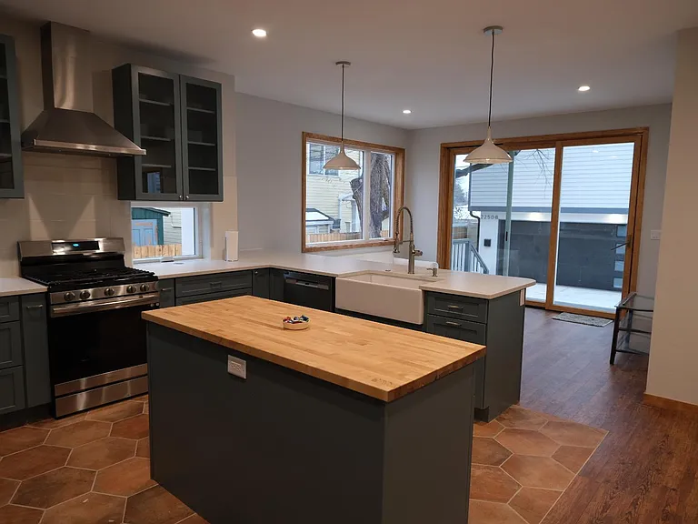 2250 Goss Cir — Photo 4