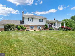 1020 Gebhart Rd, Windsor, PA 17366