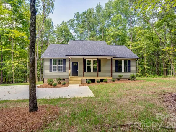 496 Fisk St NW, Concord, NC 28027