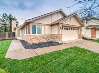 17 Raindrop Ct, Sacramento, CA