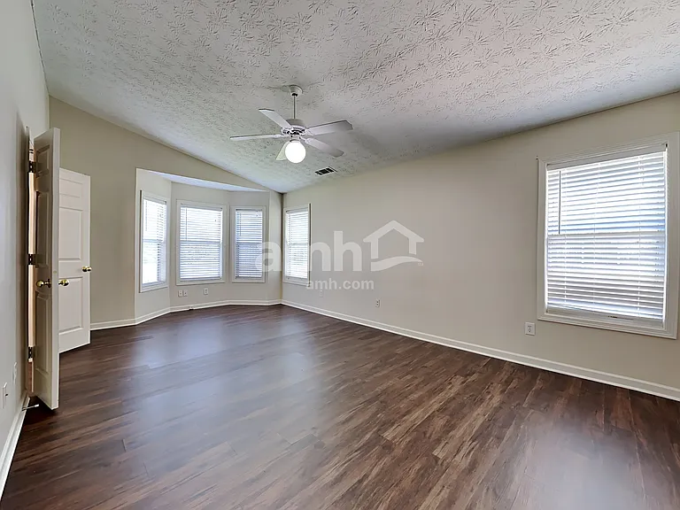 1552 Armende Cir — Photo 9