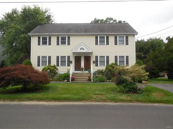 209 Hunyadi Ave, Fairfield, CT 06824