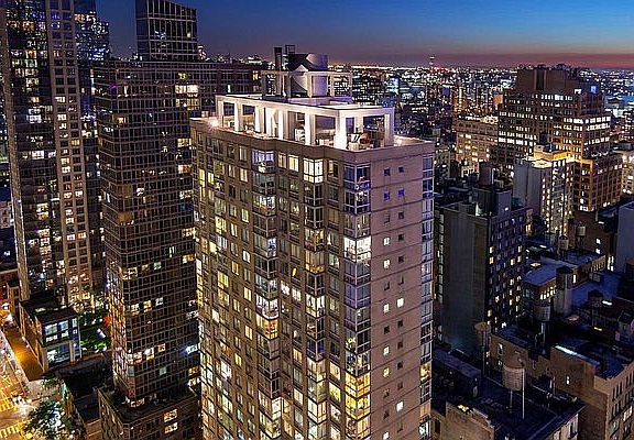 3rd image of 777 6th Ave #21E