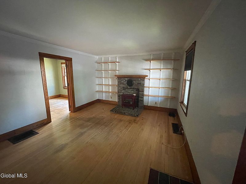5th image of 14 Harrison Avenue