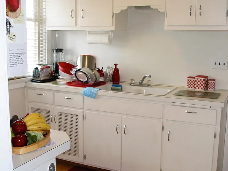 910 E Dayton St #2 — Photo 4