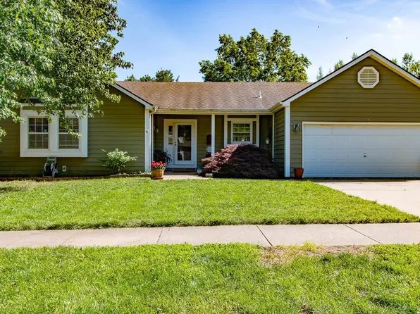 3817 Stetson Dr, Lawrence, KS 66049
