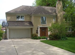 132 Moran Rd, Grosse Pointe Farms, MI 48236