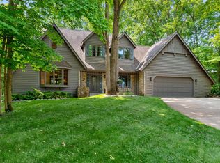 8056 S 66th Ct, Franklin, WI 53132