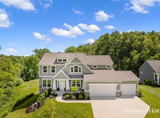 3864 Autumn Acres Ct, Rockford, MI 49341