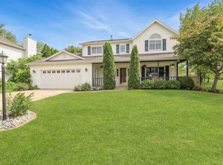 5720 W Rachael Ct, Peoria, IL 61615