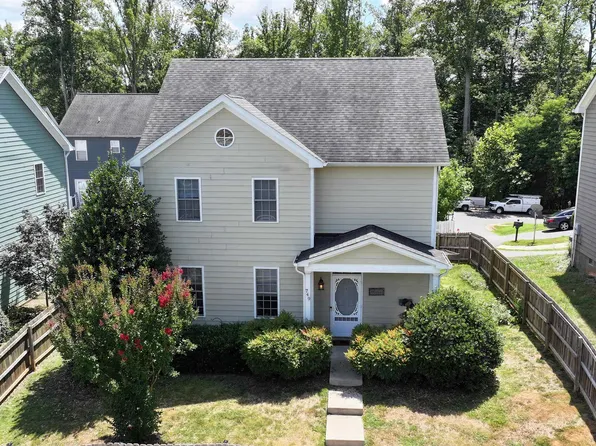 749 Country Green Rd, Charlottesville, VA 22903