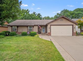 951 Mercy Dr, Florissant, MO 63034