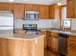 4370 Estate Dr S, Fargo, ND 58104