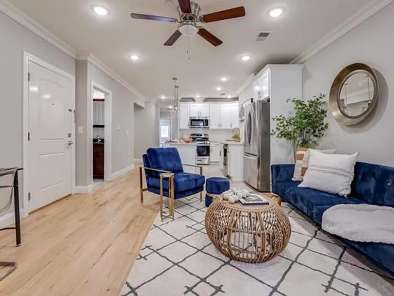 25 Saint Pauls Ave #1A — Photo 8