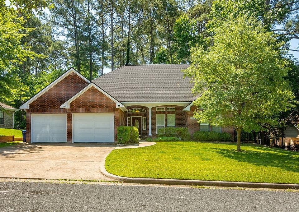 1st image of 645 Hillcrest Dr