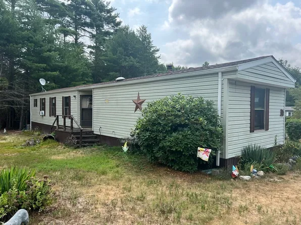 10 Lincoln Cir, Carver, MA 02330