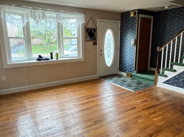 1305 Clayton Rd, Wilmington, DE 19805