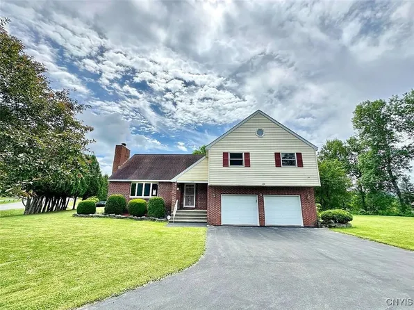 126 High School Rd, Little Falls, NY 13365