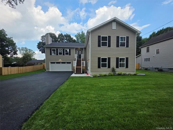 620 Homestead Avenue, Maybrook, NY 12543
