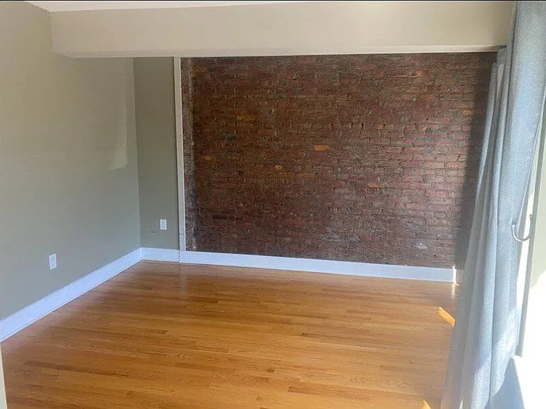 4-6 Sheridan Ave #2A — Photo 5