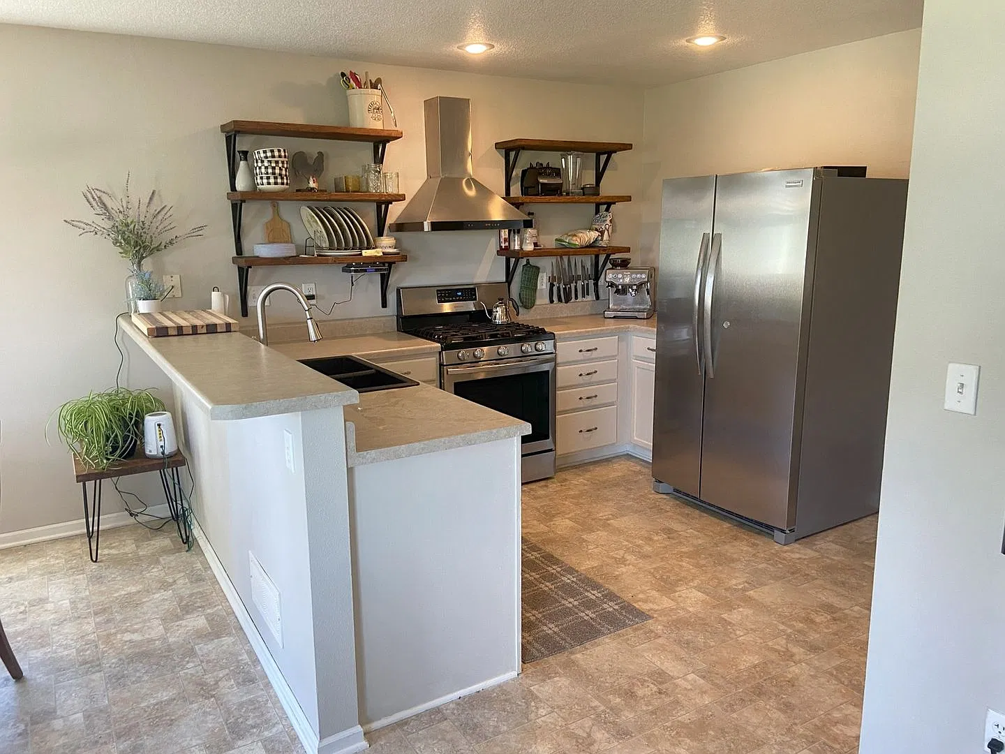 Spacious 4BR House in Ankeny — Photo 4