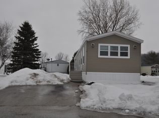 9 Dakota Trl, Sheboygan, WI