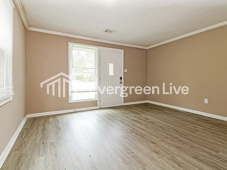 3533 Dundale Rd — Photo 7