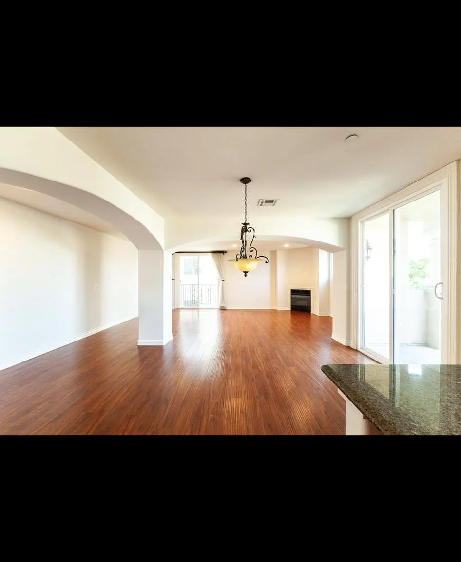 5305 Bellingham Ave — Photo 1