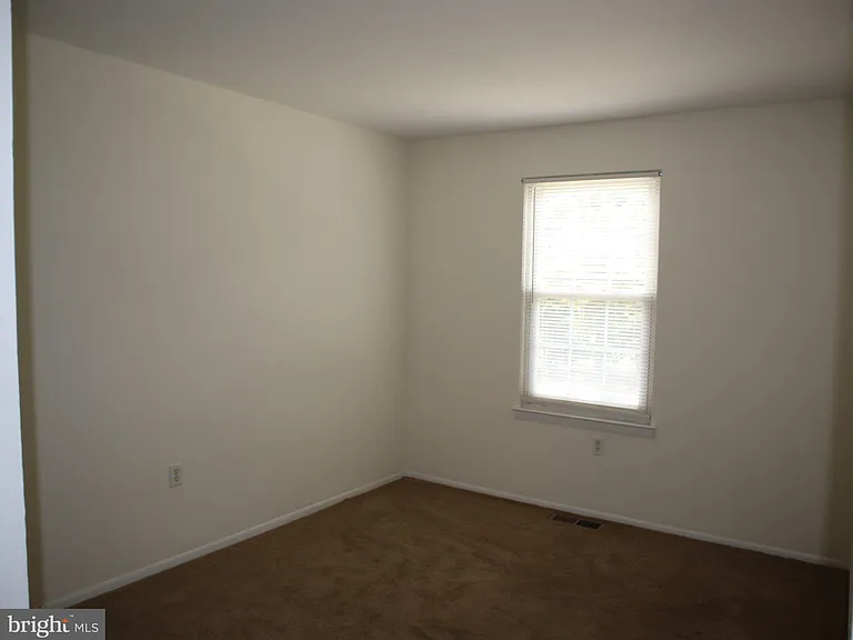 1171 S Division St — Photo 19