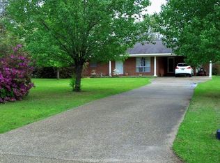 71 Eastview Cir, Laurel, MS 39443