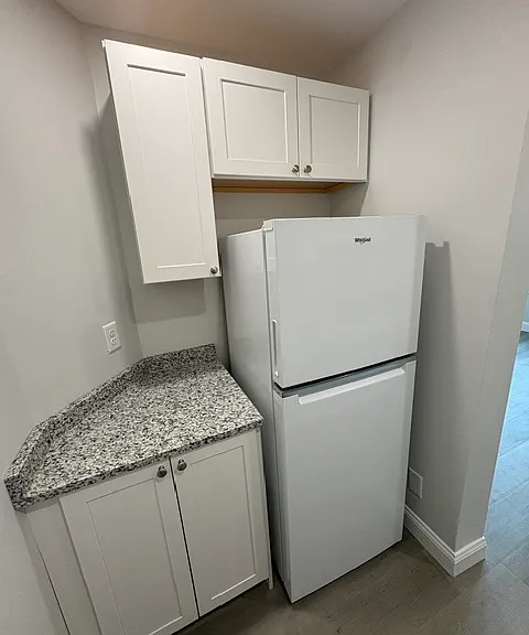 20 Coral Ave #12 — Photo 2