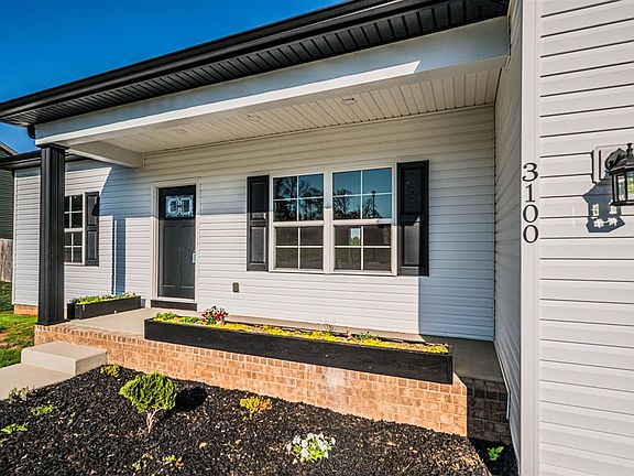 2nd image of 3100 Laredo Dr