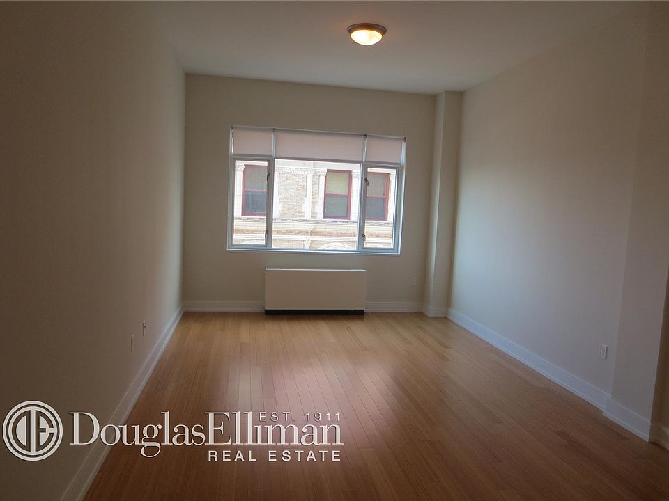 2nd image of 75 Clinton St APT 9F