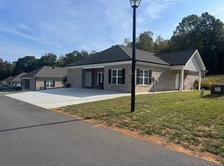 139 Avery Ln #B, Lexington, NC 27292