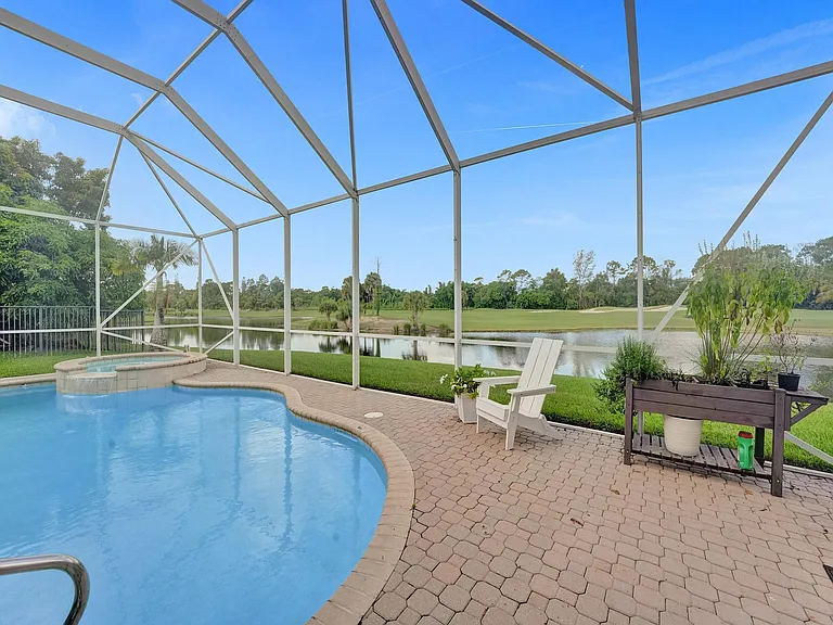 2657 Windwood Way — Photo 8