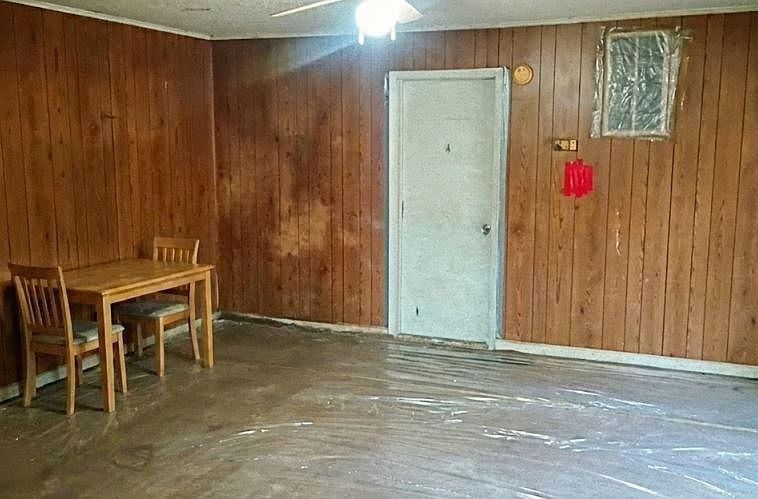 2nd image of 500 McLain St
