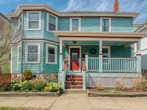 69 Maple St, New Bedford, MA 02740
