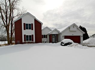 7411 Reid Rd, Swartz Creek, MI 48473