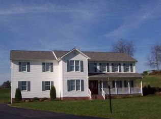 19090 Essex Dr, Abingdon, VA 24211