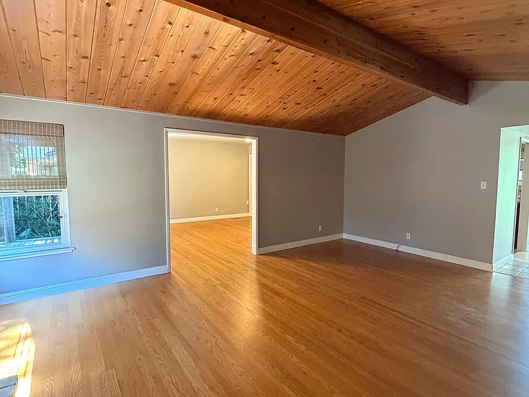 3743 Newark Dr — Photo 7