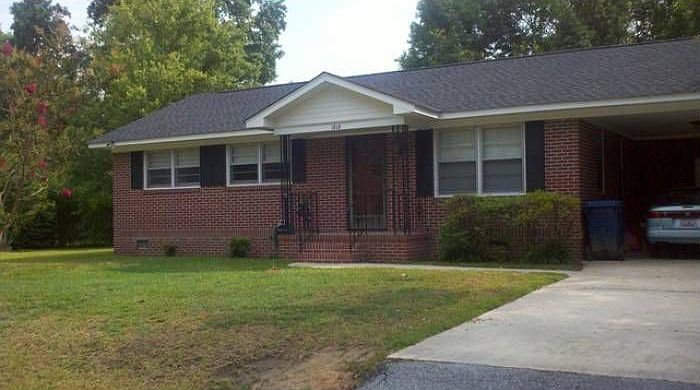 Lovely brick ranch!
