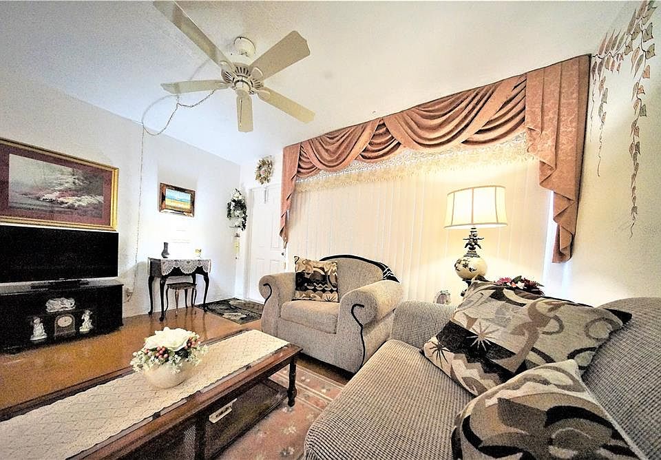 4154 57th St N APT 272, City, FL 33709 MLS U8198476 Zillow