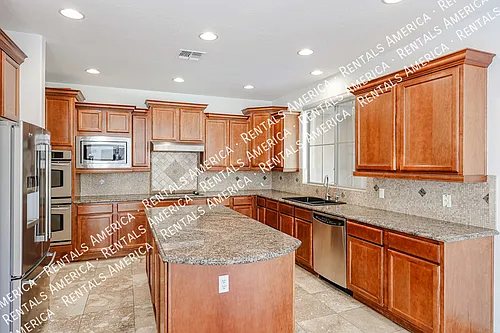 3966 E Crest Ln Photo 1
