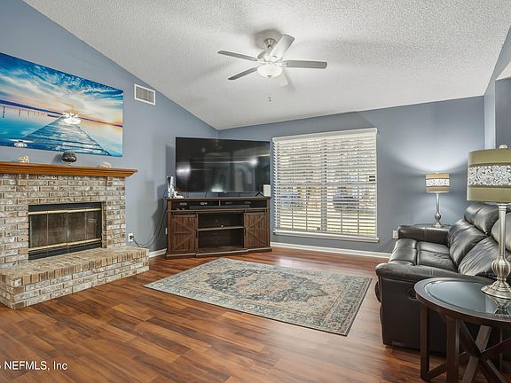 5th image of 5798 COUNTRY MILL Court