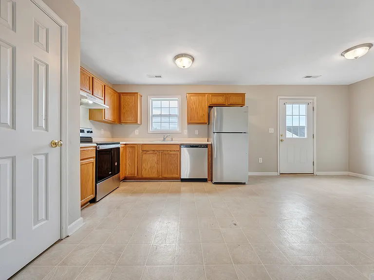 160 Salem Ln #160 — Photo 4