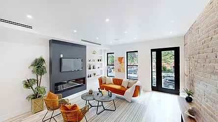 Sold by Platt New York