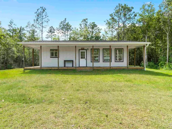 3717 Garcon St, Milton, FL 32583