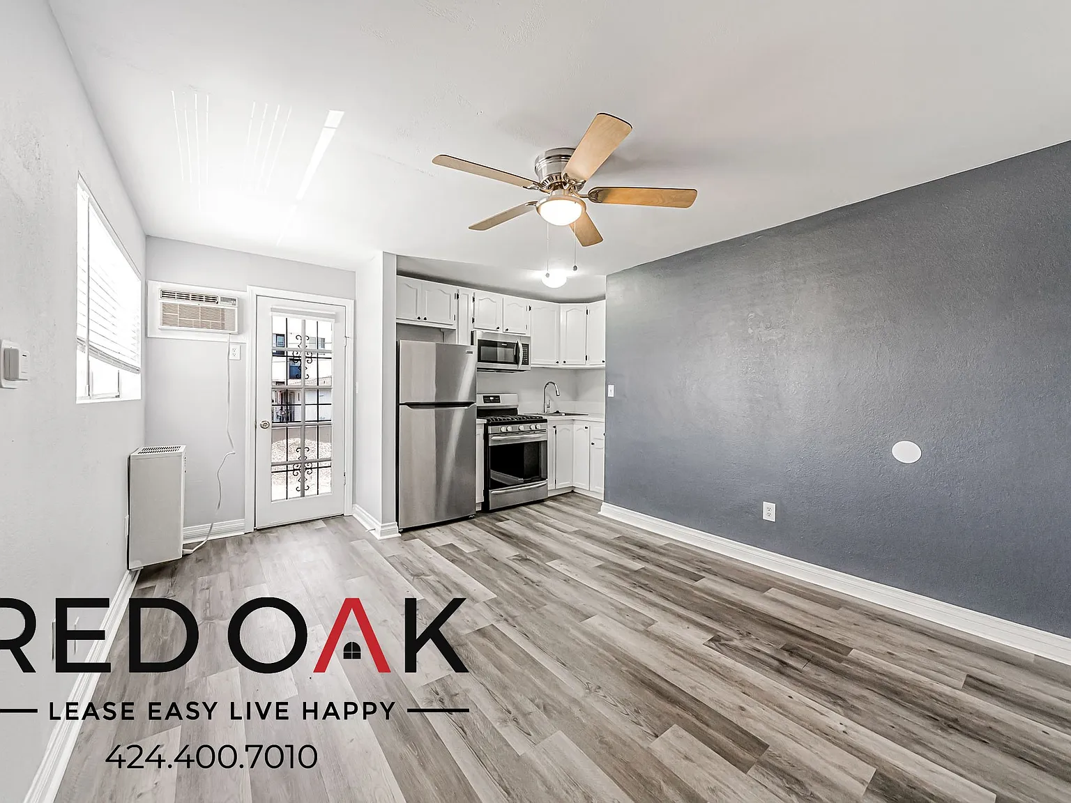 Refreshed 2-Bedroom with Included Parking & Private Balcony in the Heart of Pico-Union! — Photo 4