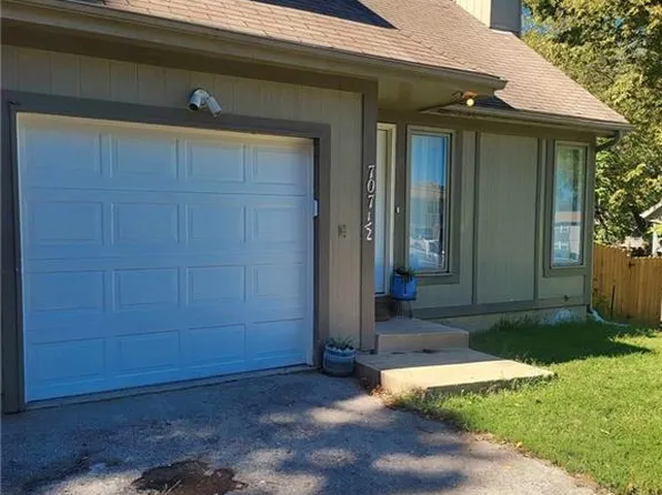 707 N Pine St #1/2, Olathe, KS 66061