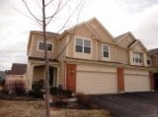 543 Blue Springs Dr, Fox Lake, IL 60020